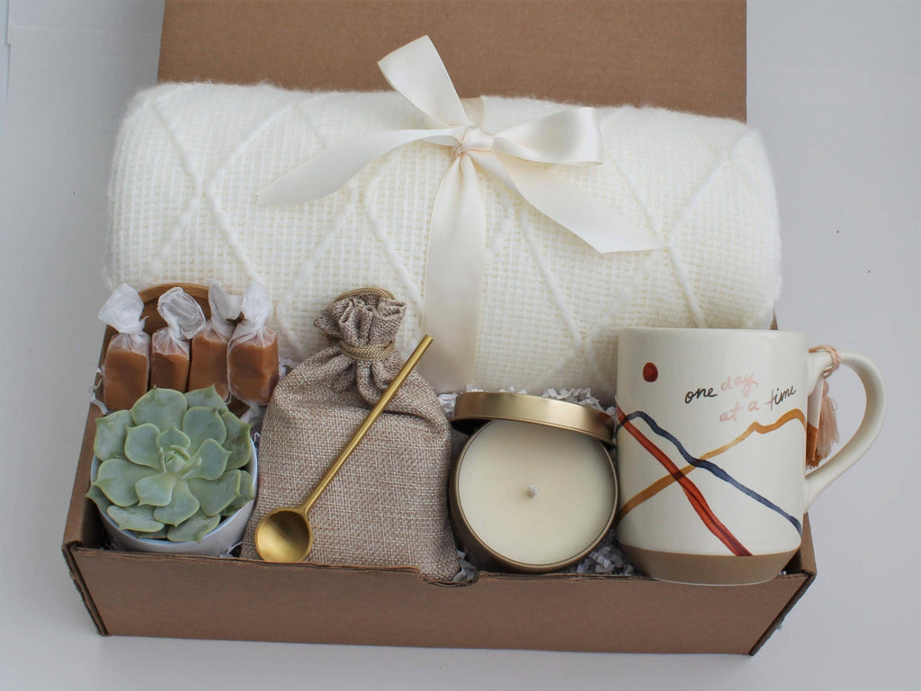 Cozy Hygge Gift Box, Self Care Gift Box, Fall Gift Box, Holiday Gifts, Gift Set For Her Mom, Miss You, Sending A Hug, Gift For Colleagues