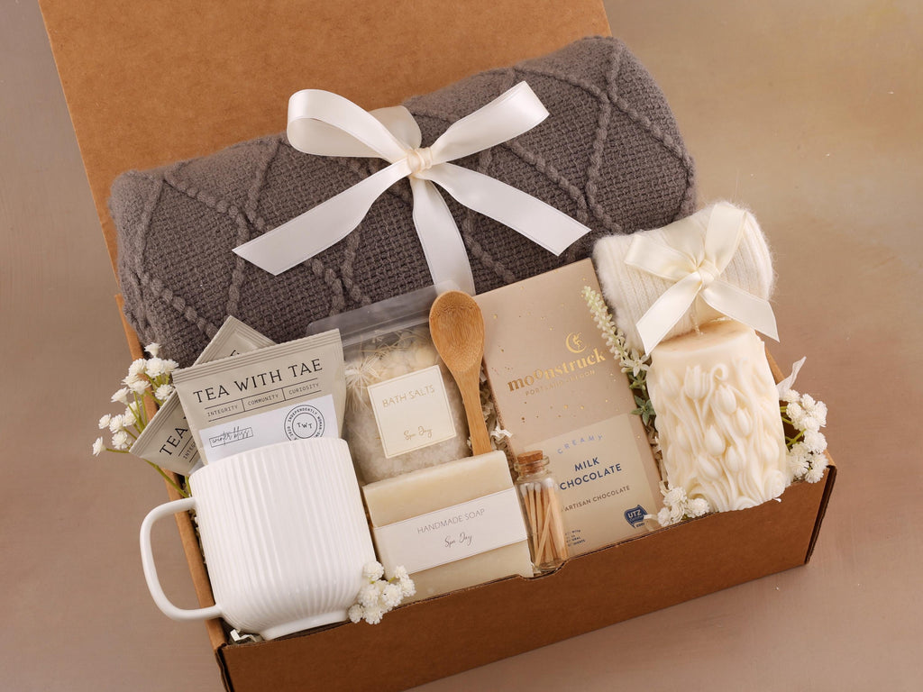 Birthday Gift Box, Cozy Spa Gift Basket for Her