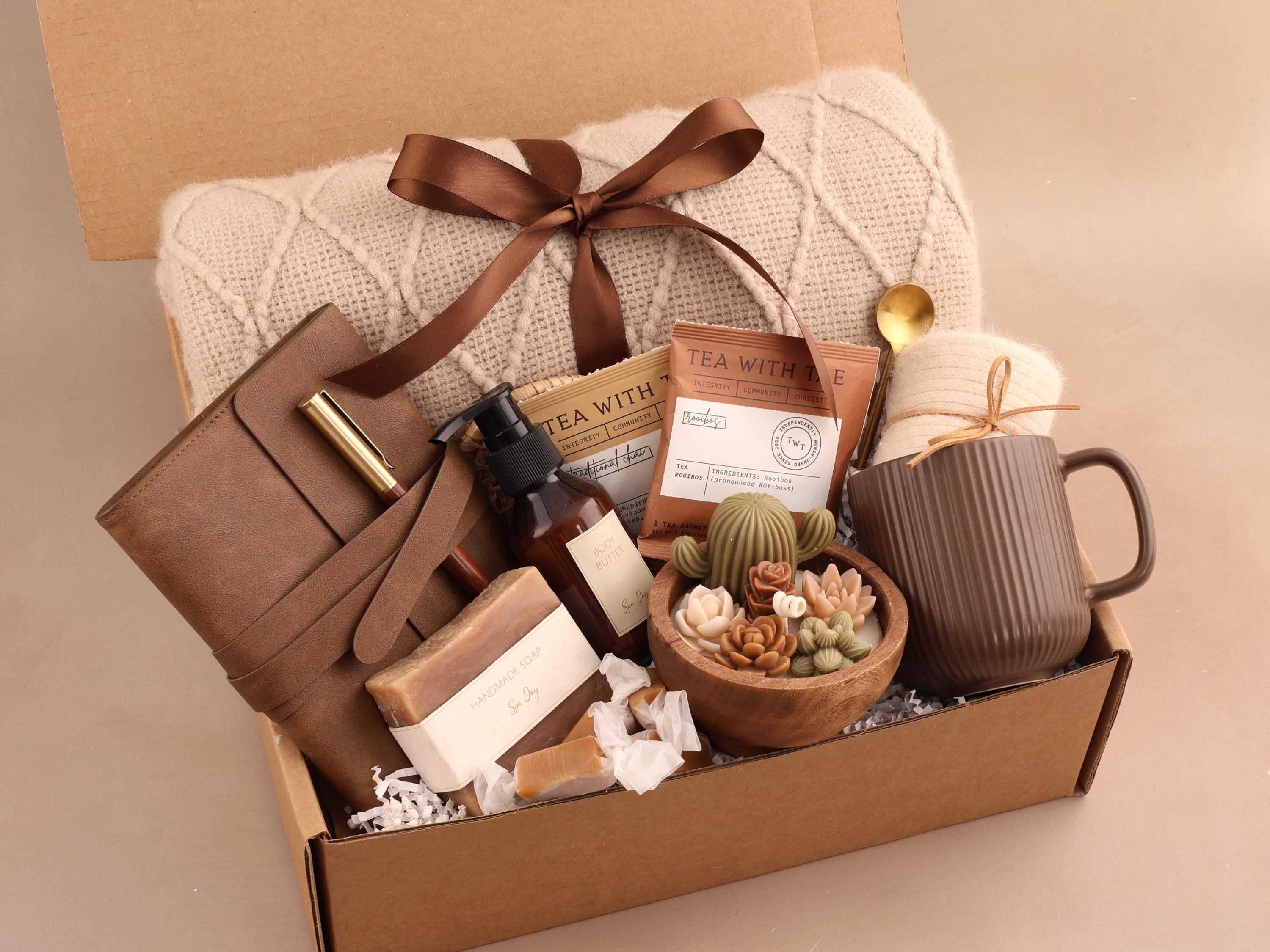 Gift Box Hygge with Blanket, Sending a hug, Thinking of you, Sympathy gift, Bereavement gift, Encouragement gift, Sympathy gift basket