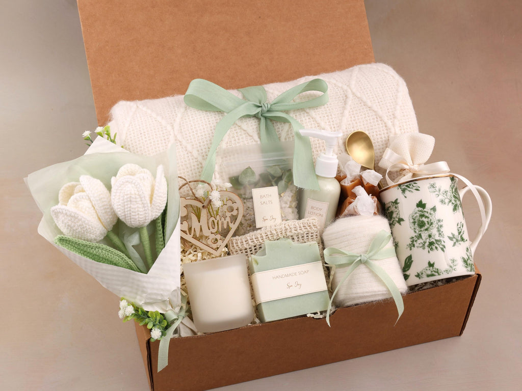 Mothers Day Gift box, Mothers Day Gift From Daughter, Gift For Mom, Best Mom Ever, Mothers Day Gift basket, Care Package for Mom