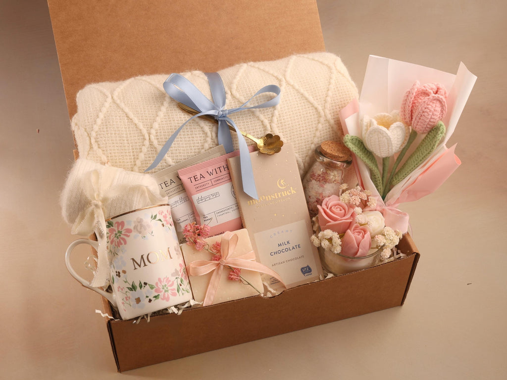 Mother's Day Gift Box, Unique Mother's Day Gift, Luxury Gift Box for Mom, Mother's Day Care Package, Personalized Gift for Mom, New Mom
