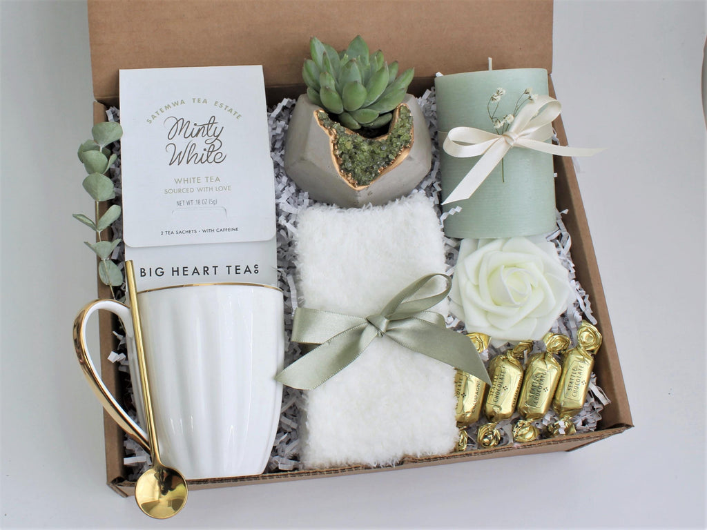 Crochet Mothers Day Gift box, Mothers Day Gift From Daughter, Gift For Mom, Best Mom Ever, Mothers Day Gift basket, Care Package for Mom